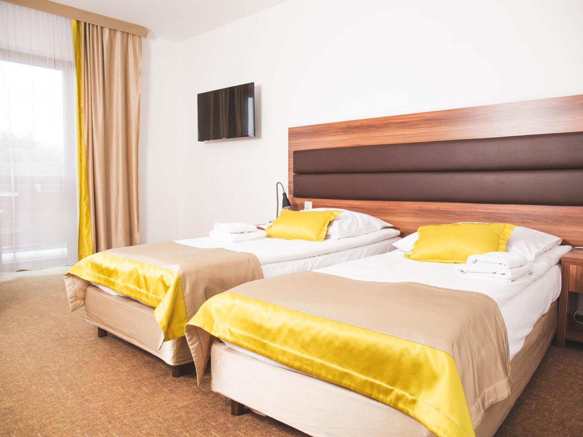 Hotel Beskidian Wegierska Gorka Dış mekan fotoğraf